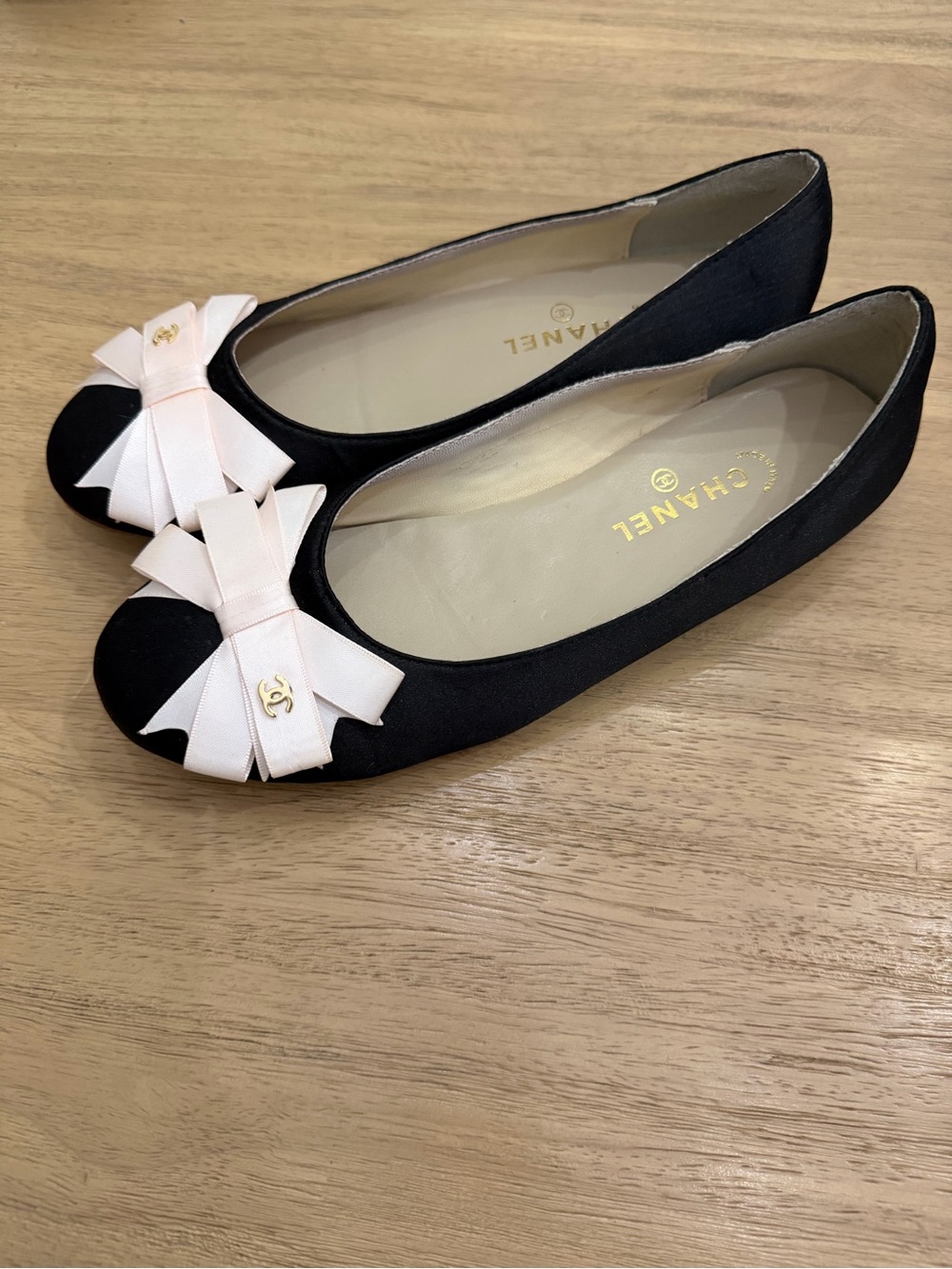 Spring 2007 Chanel satin bow ballet flats